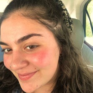 Meet your Posher, Lelia